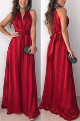 Vestido largo sin mangas con cinturón y cuello en V a rayas